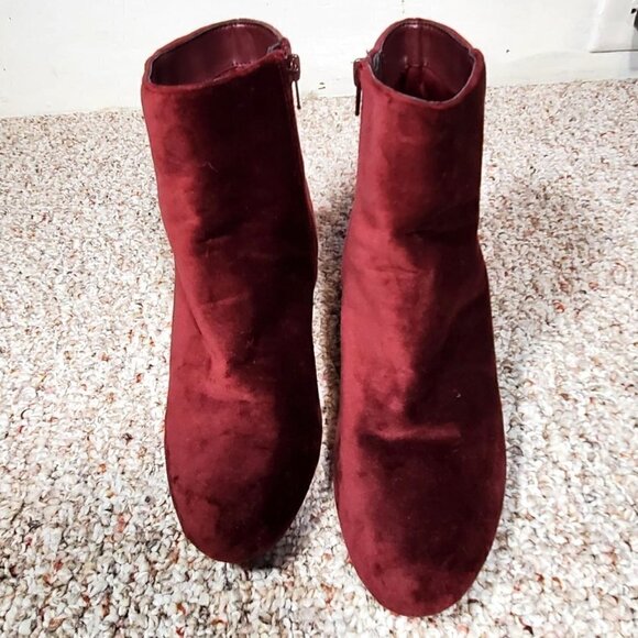 Call It Spring Ankle Velvet Boots Womens Size 8.5 - Picture 2 of 10